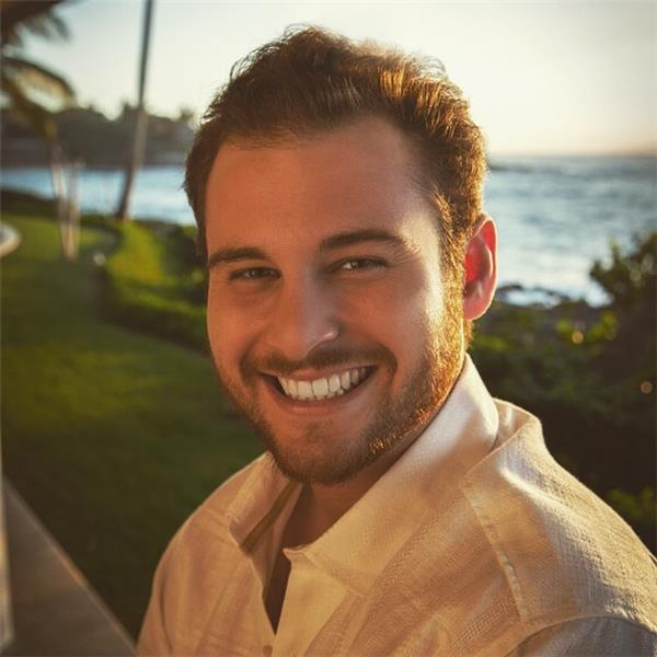 Alexander (Alex) Iskenderian